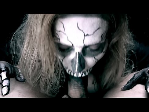 ❤️ ສາວ Demon ດູດ cock ກັບປາກສີດໍາຂອງນາງແລະກືນ cum. ❌ ຮູບໂປ້ຍາກ ທີ່ lo.3dhentaix.ru ☑